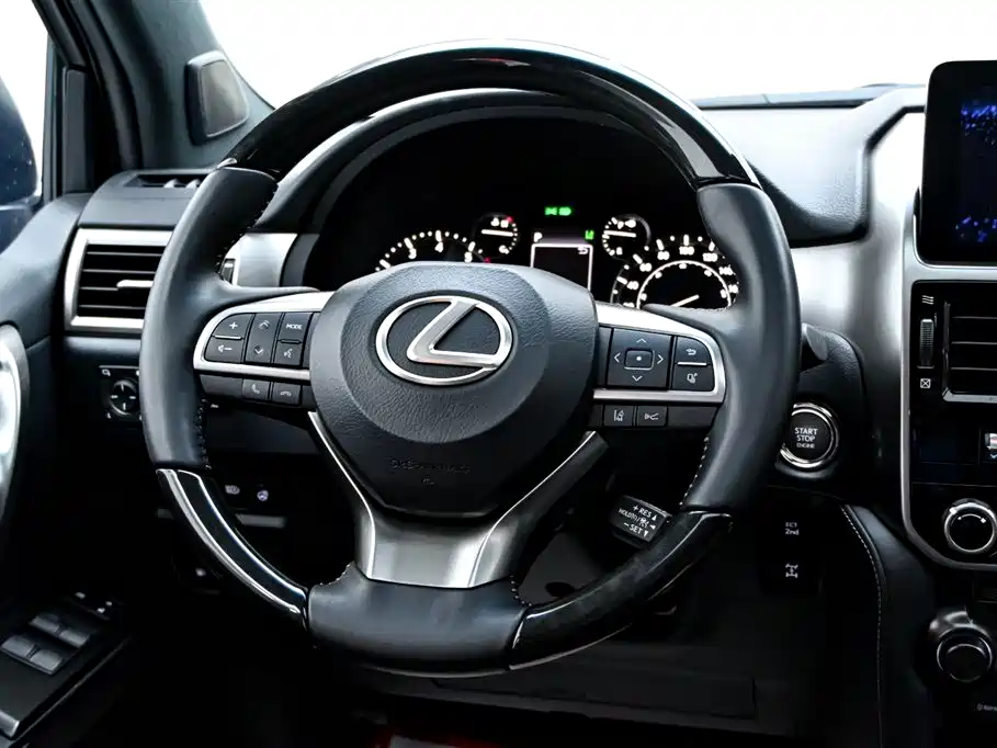 Lexus GX — фото 19