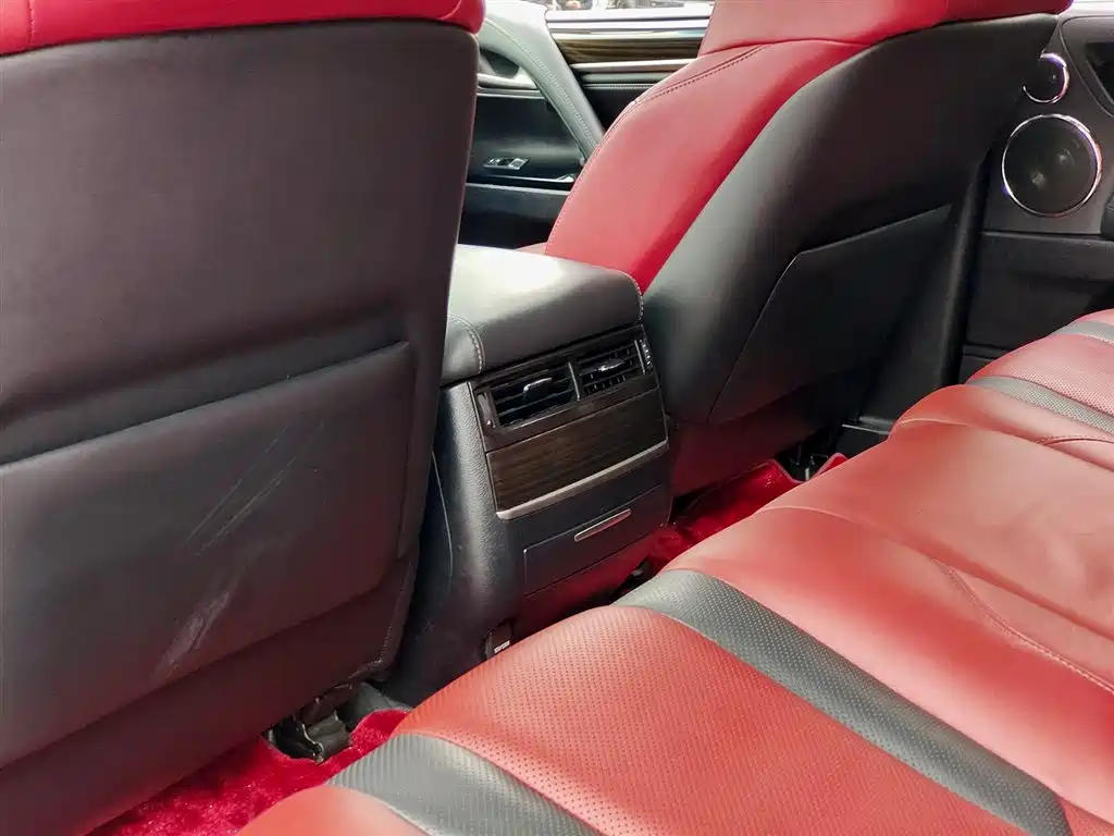 Lexus LX — фото 9