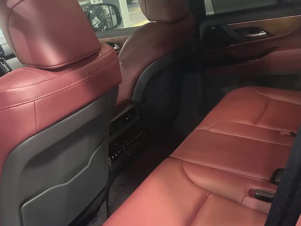 Lexus LX — фото 4
