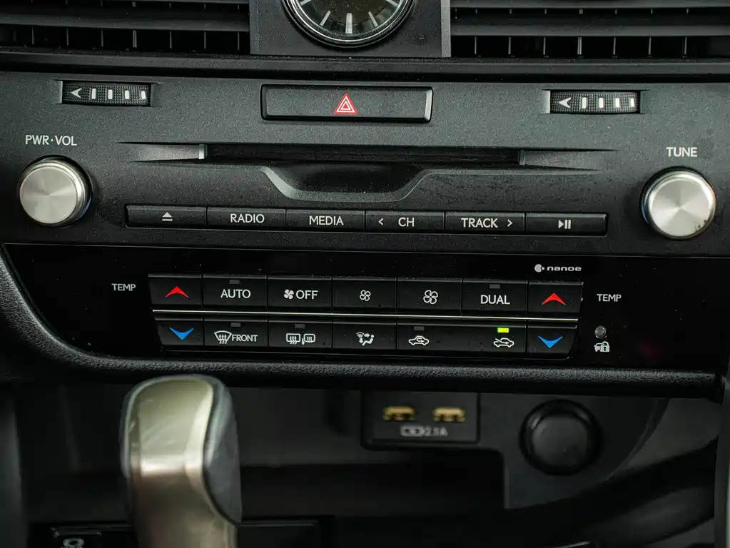 Lexus RX — фото 19