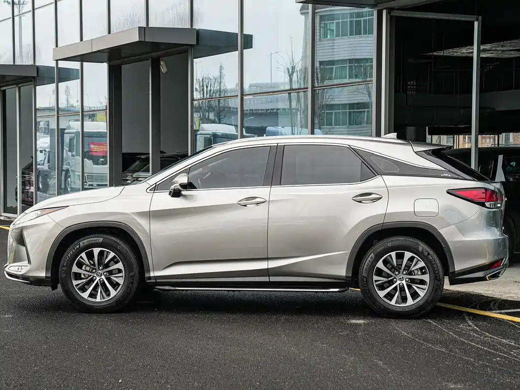 Lexus RX — фото 7