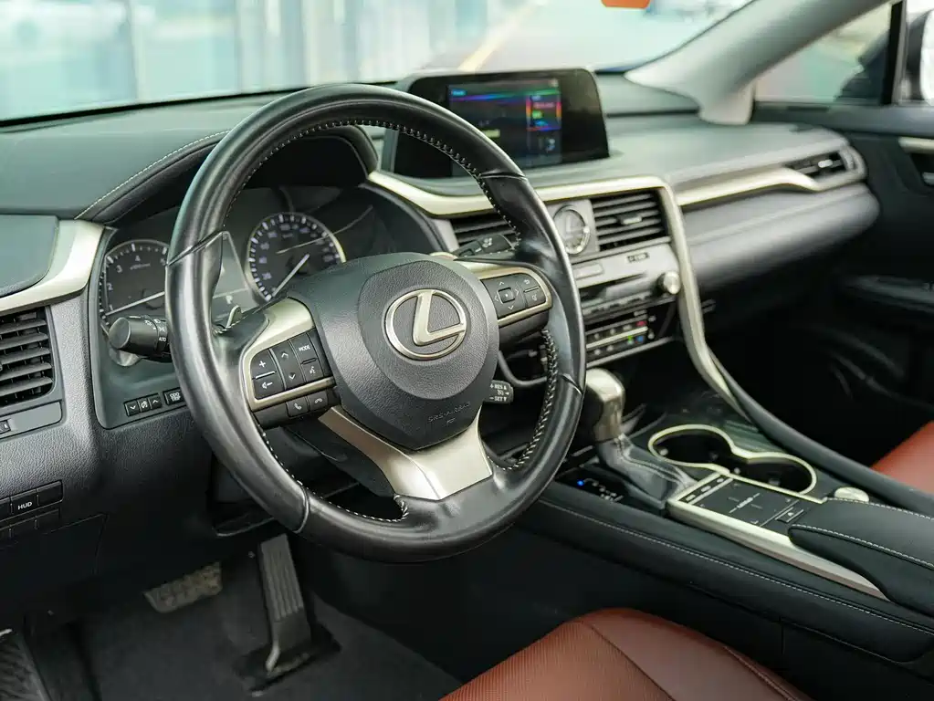 Lexus RX — фото 9
