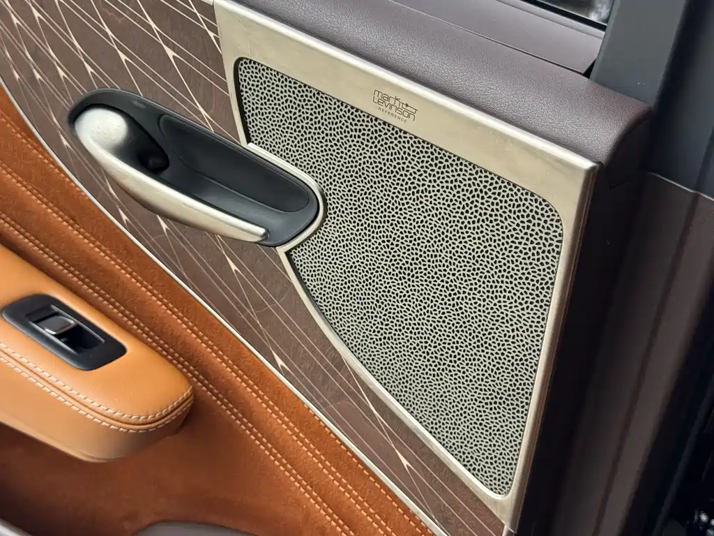 Lexus LS — фото 14