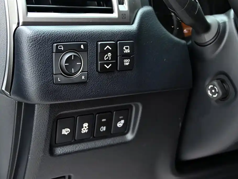 Lexus GX — фото 25