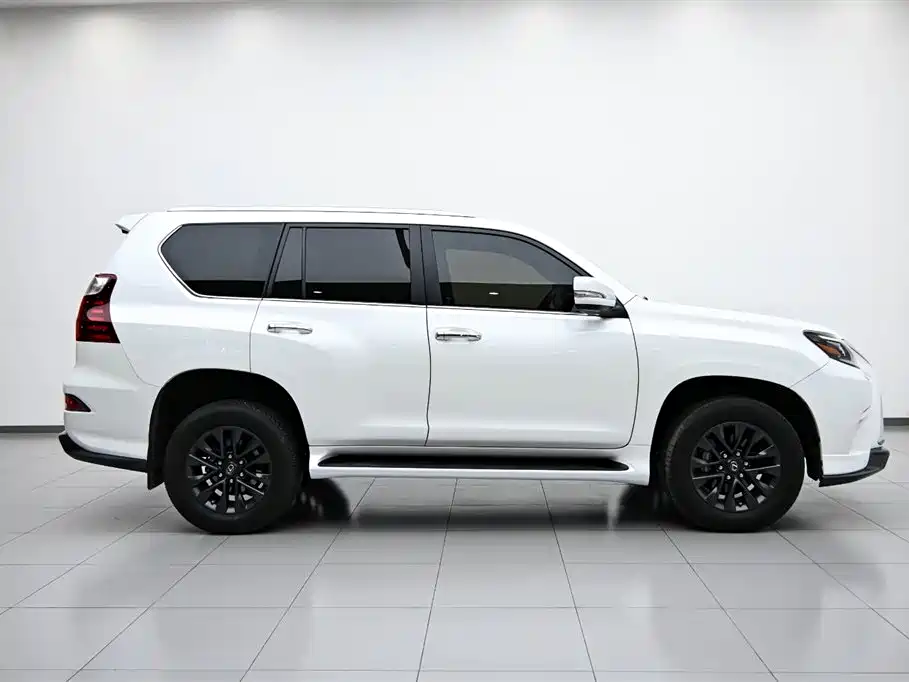 Lexus GX — фото 6