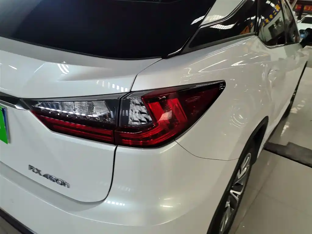 Lexus RX — фото 19
