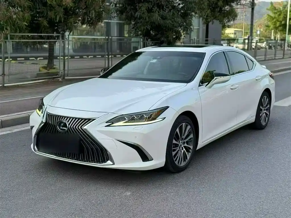 Lexus ES — фото 2