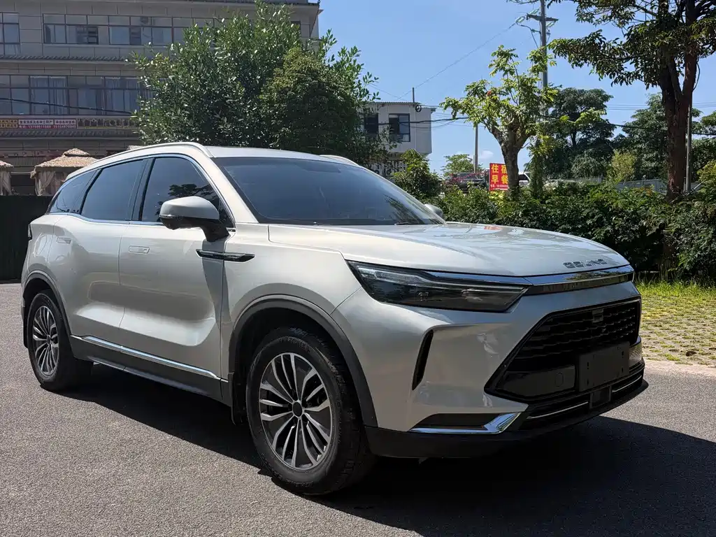 BAIC X7 — фото 3
