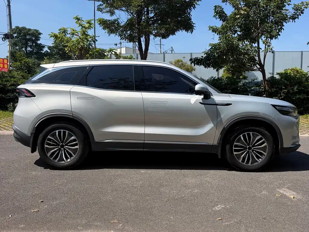 BAIC X7 — фото 4