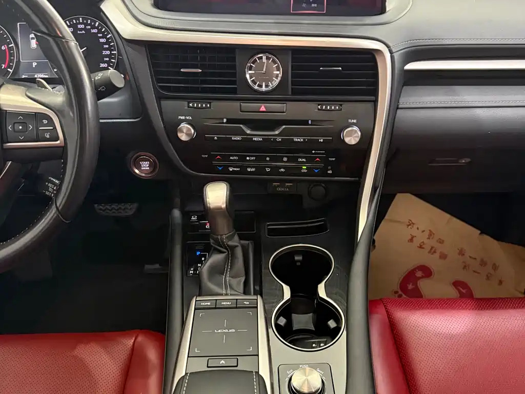Lexus RX — фото 15