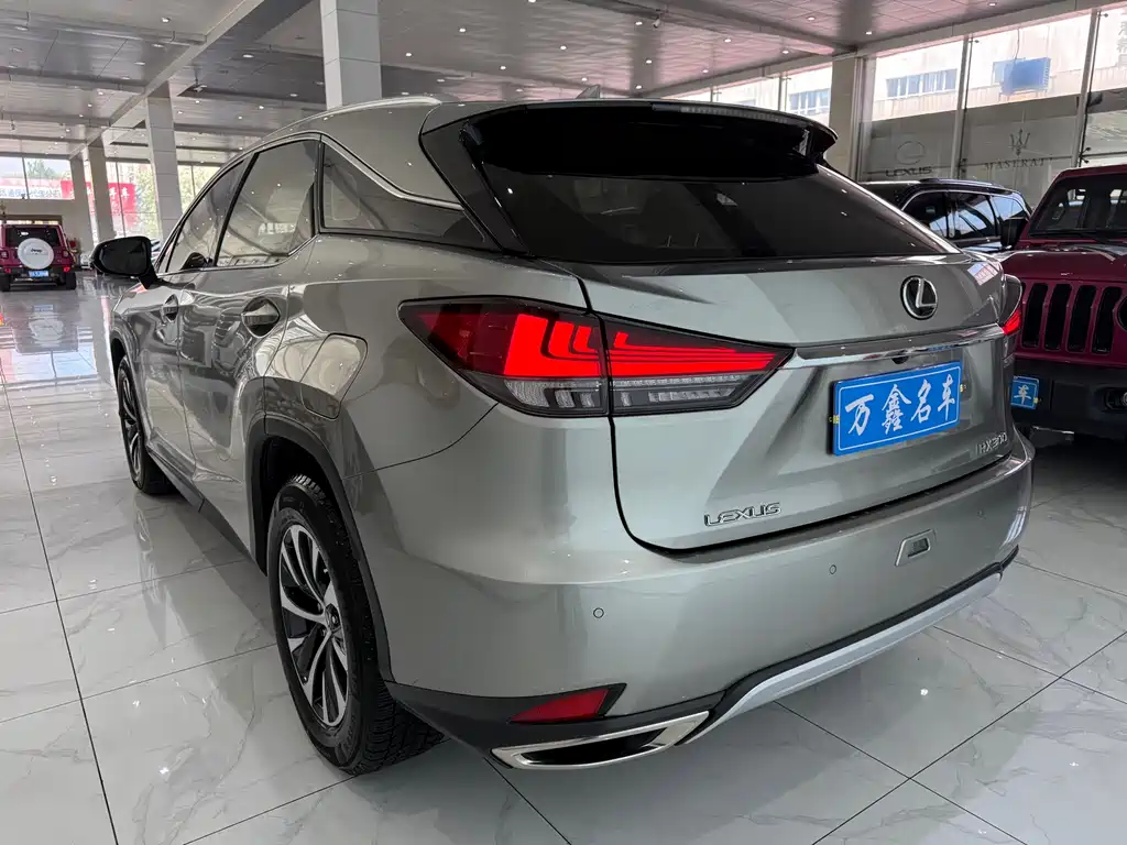 Lexus RX — фото 17