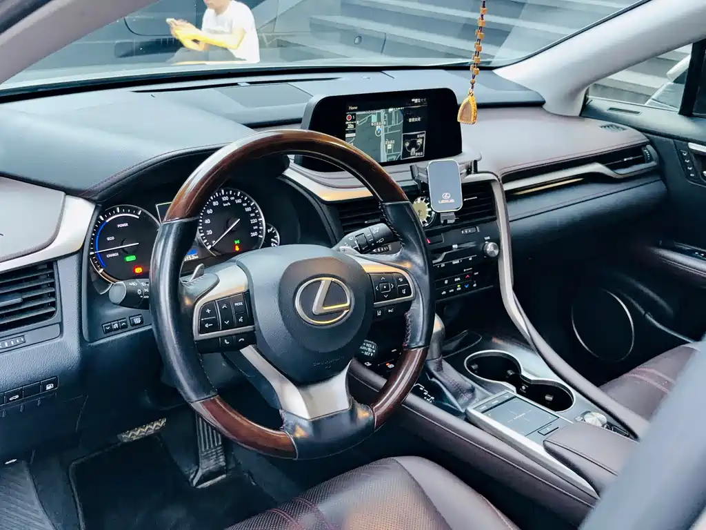 Lexus RX — фото 8
