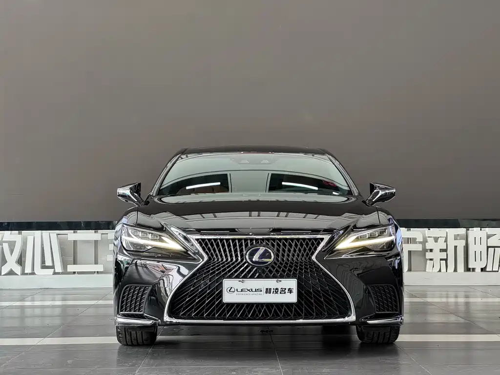 Lexus LS — фото 2