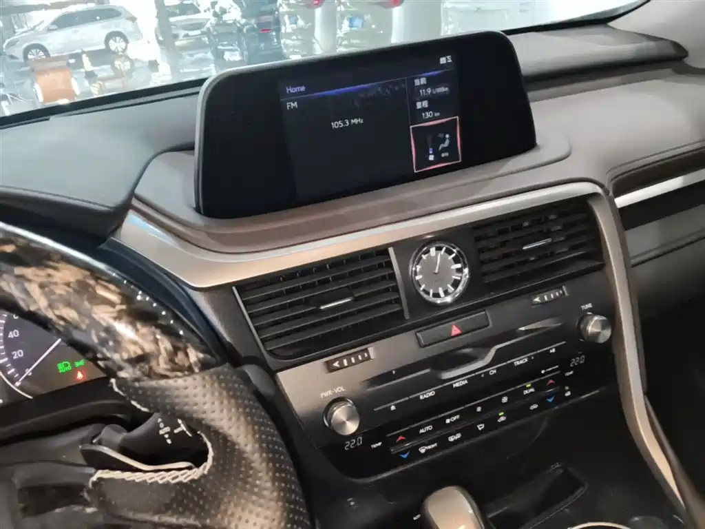 Lexus RX — фото 13