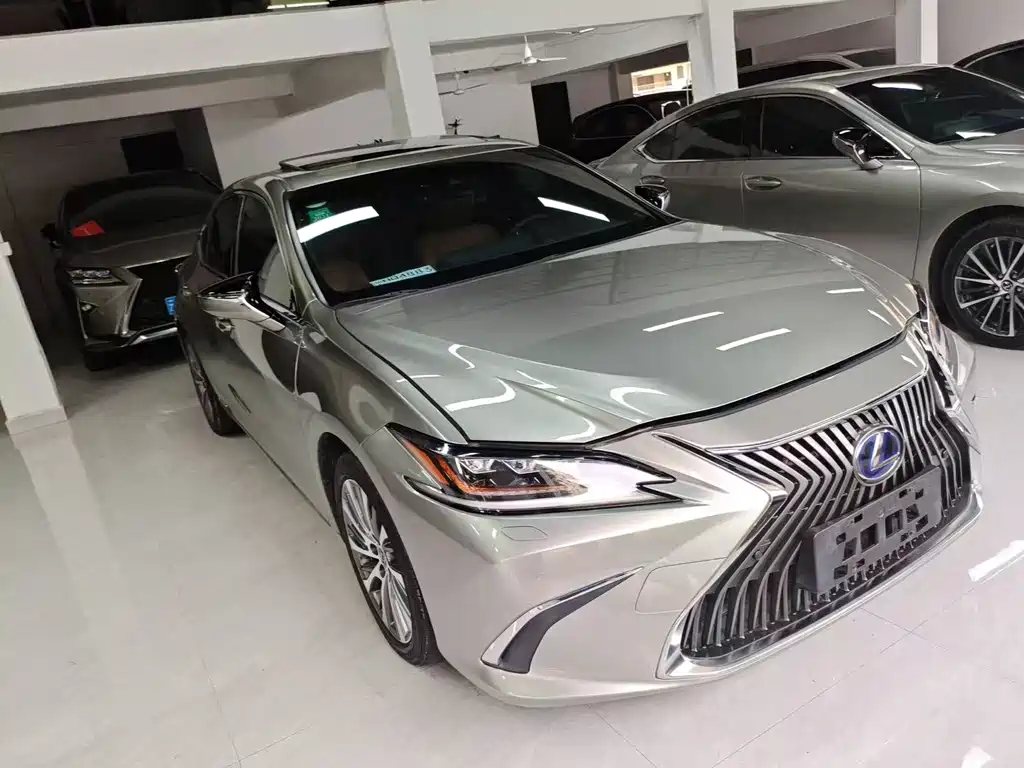 Lexus ES — фото 2