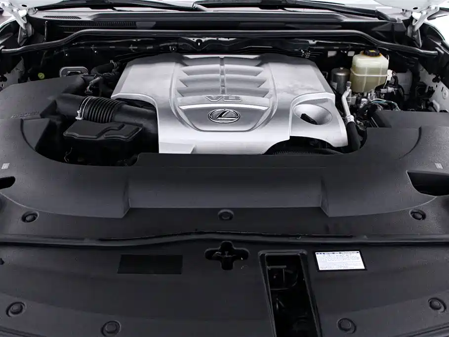 Lexus LX — фото 17