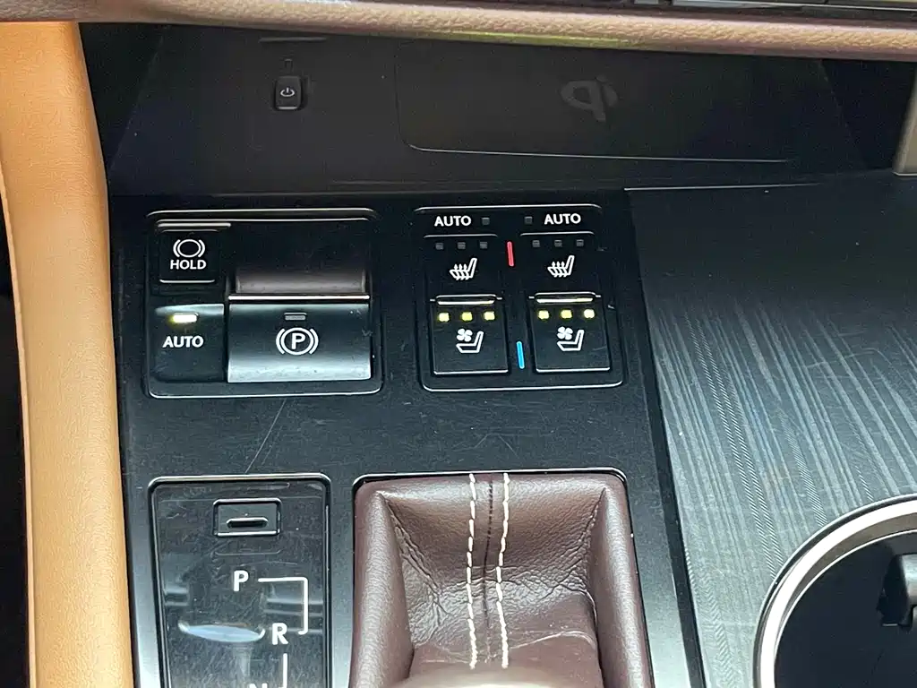 Lexus RX — фото 9