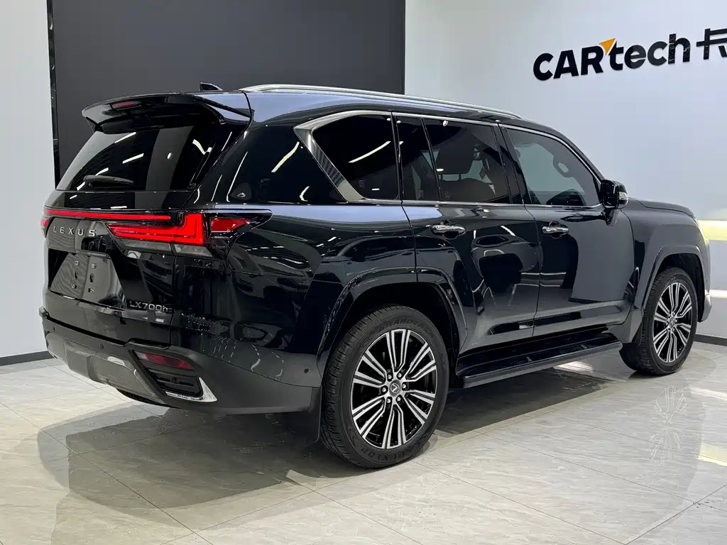 Lexus LX — фото 4