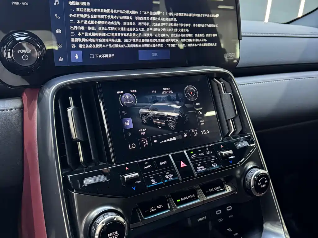 Lexus LX — фото 10