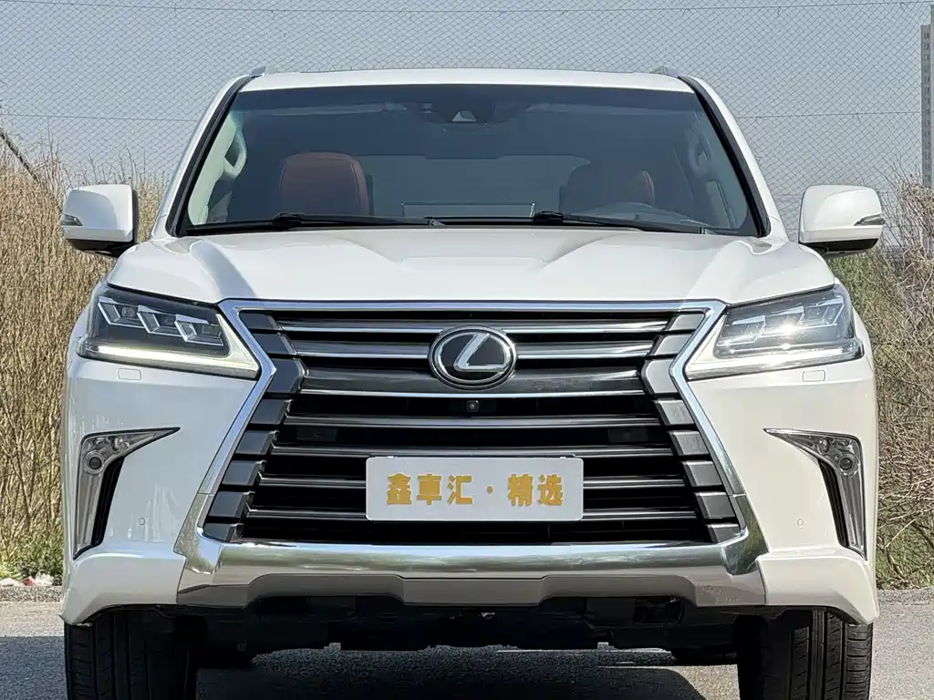 Lexus LX — фото 4