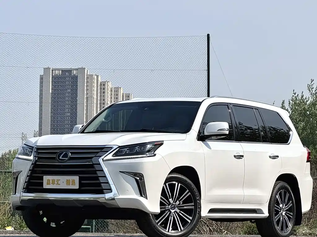 Lexus LX — фото 5