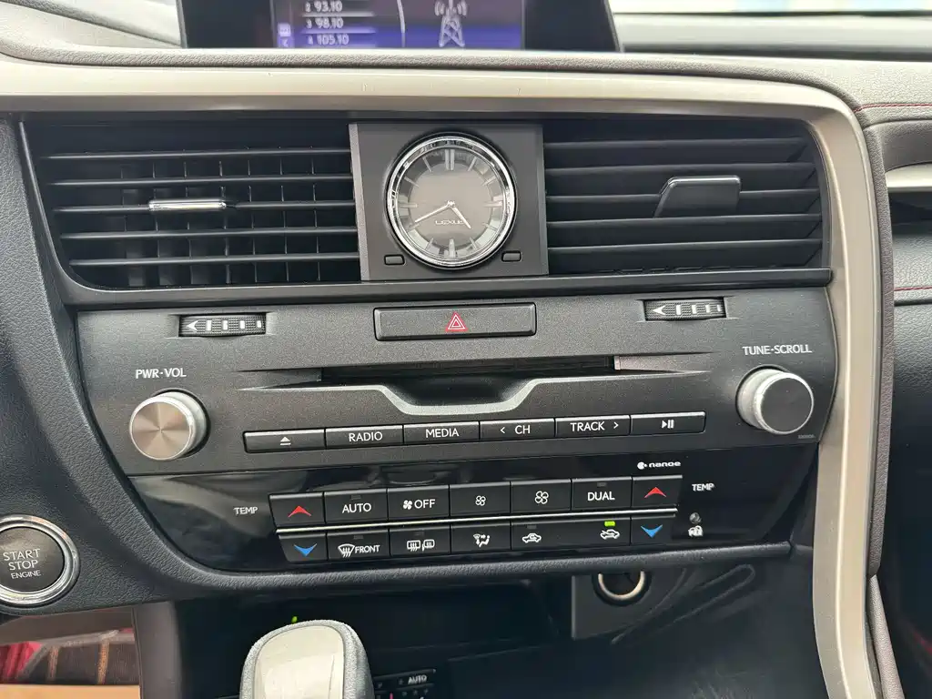 Lexus RX — фото 13
