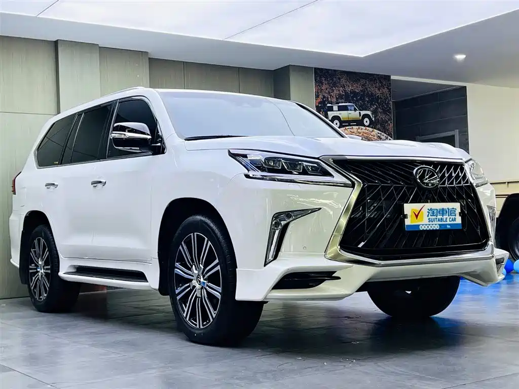 Lexus LX — фото 3