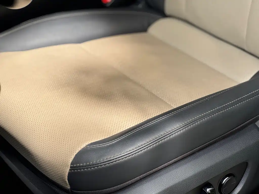 Lexus GX — фото 11