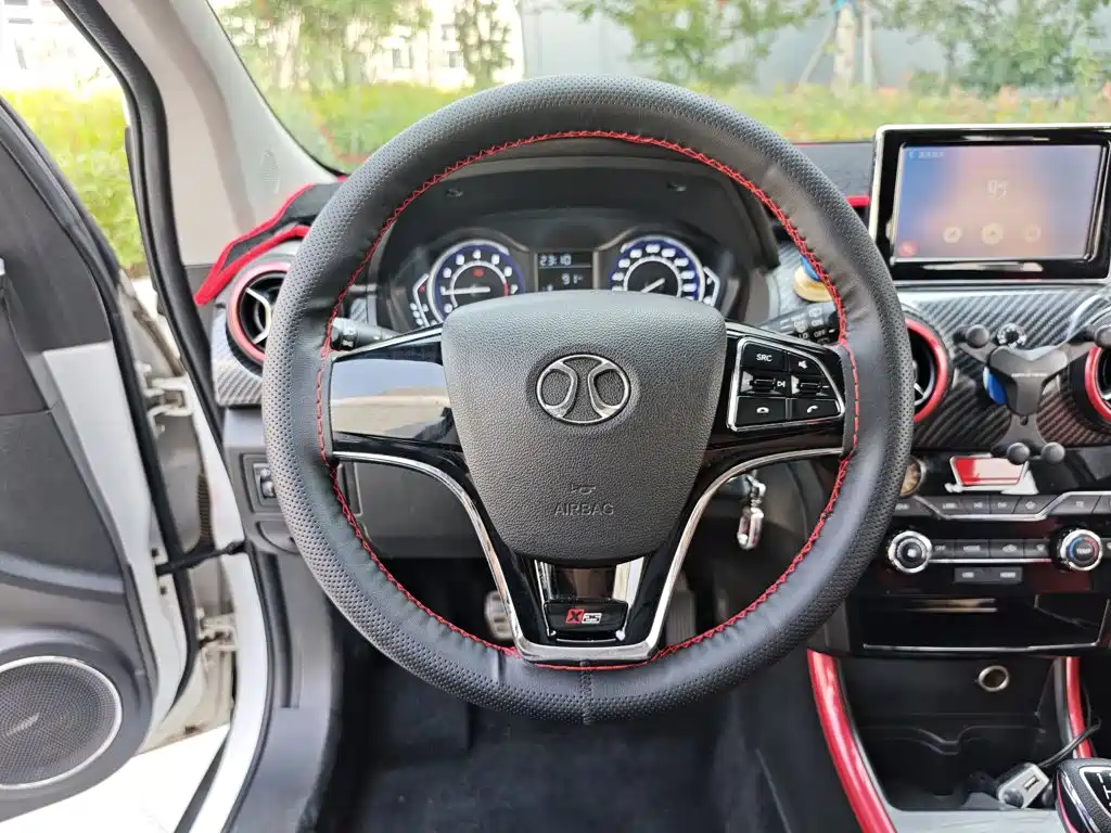 BAIC Senova X25 — фото 11