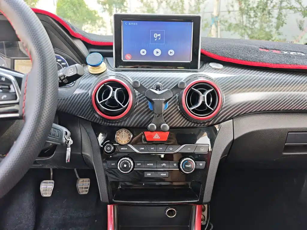 BAIC Senova X25 — фото 13