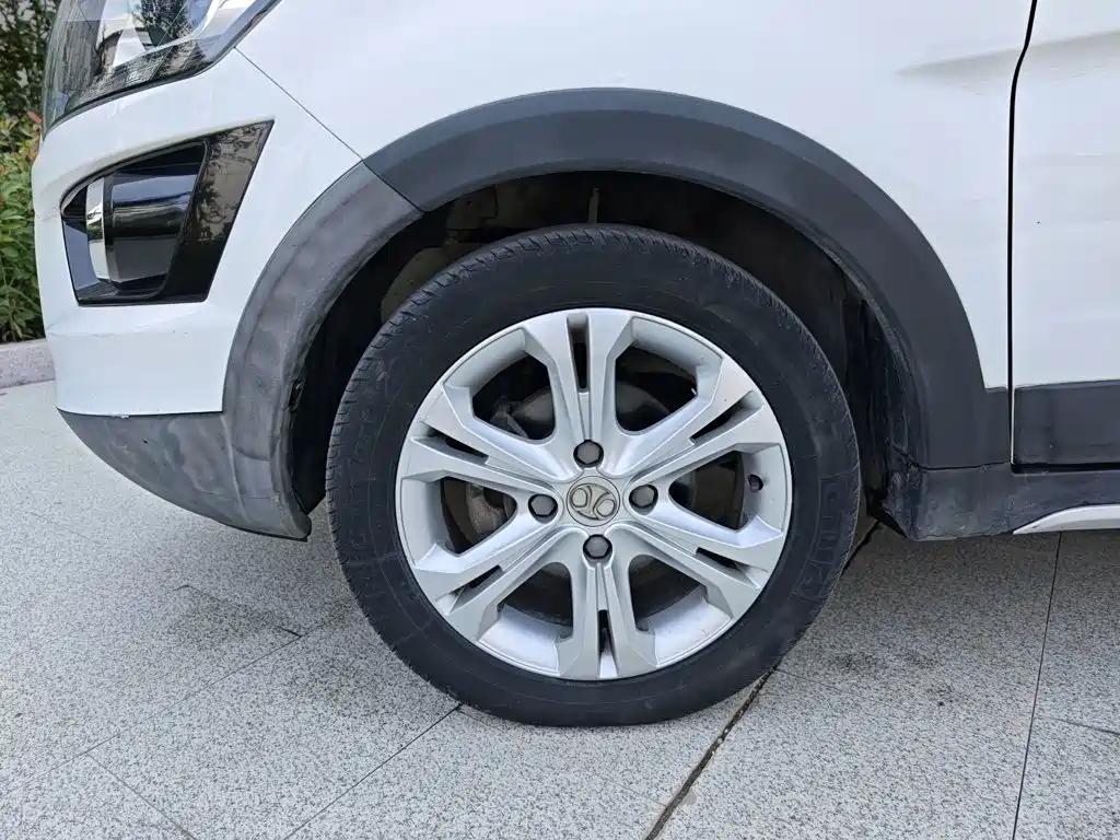 BAIC Senova X25 — фото 23