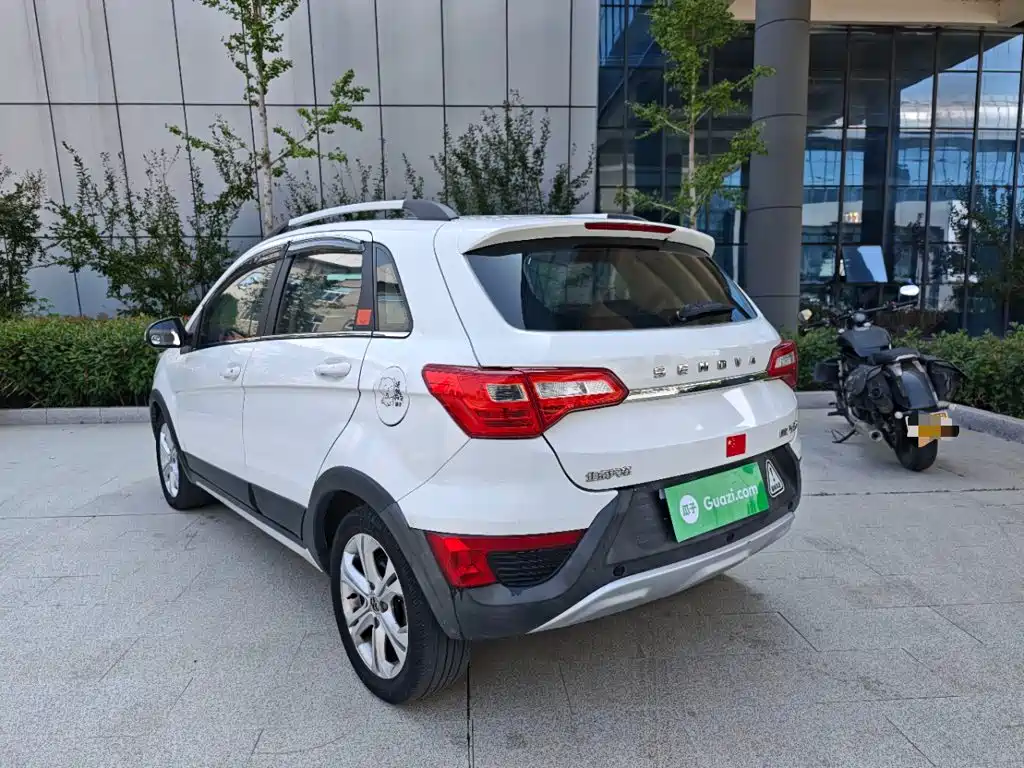 BAIC Senova X25 — фото 5