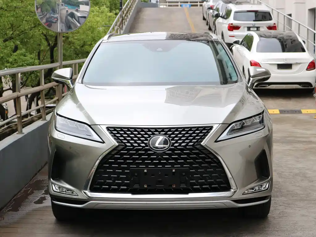 Lexus RX — фото 4