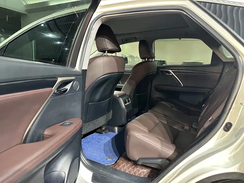 Lexus RX — фото 10