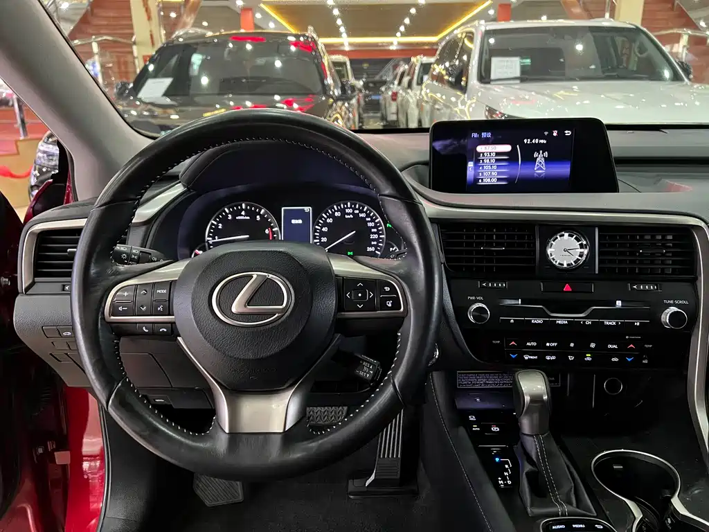 Lexus RX — фото 9