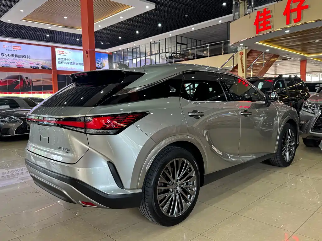 Lexus RX — фото 5