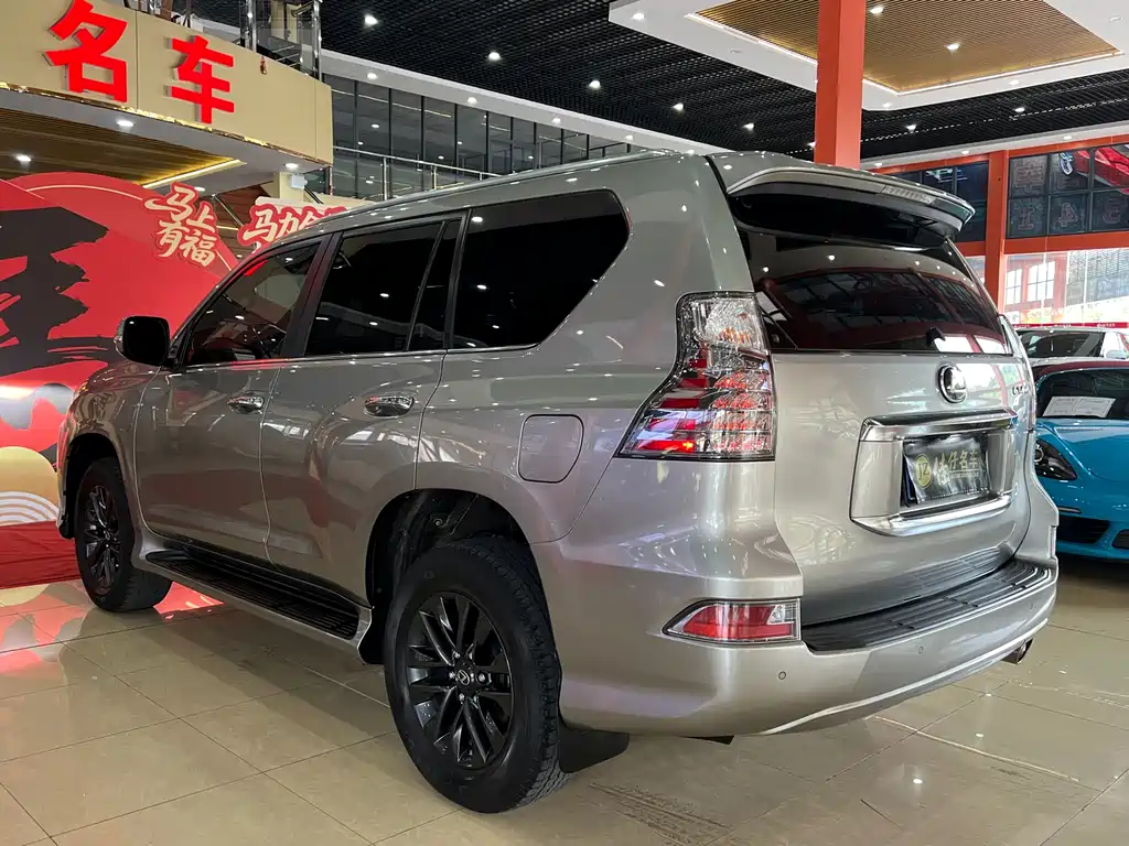 Lexus GX — фото 6