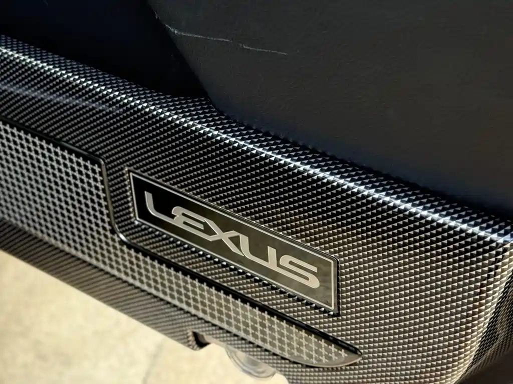 Lexus LX — фото 17