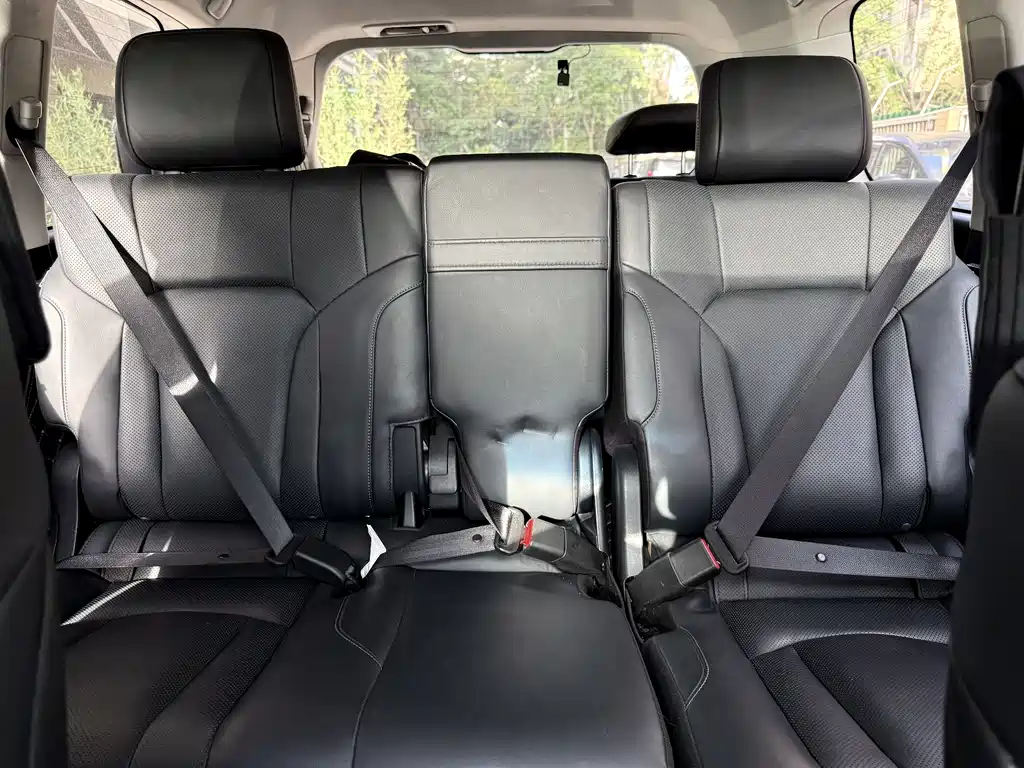 Lexus LX — фото 19