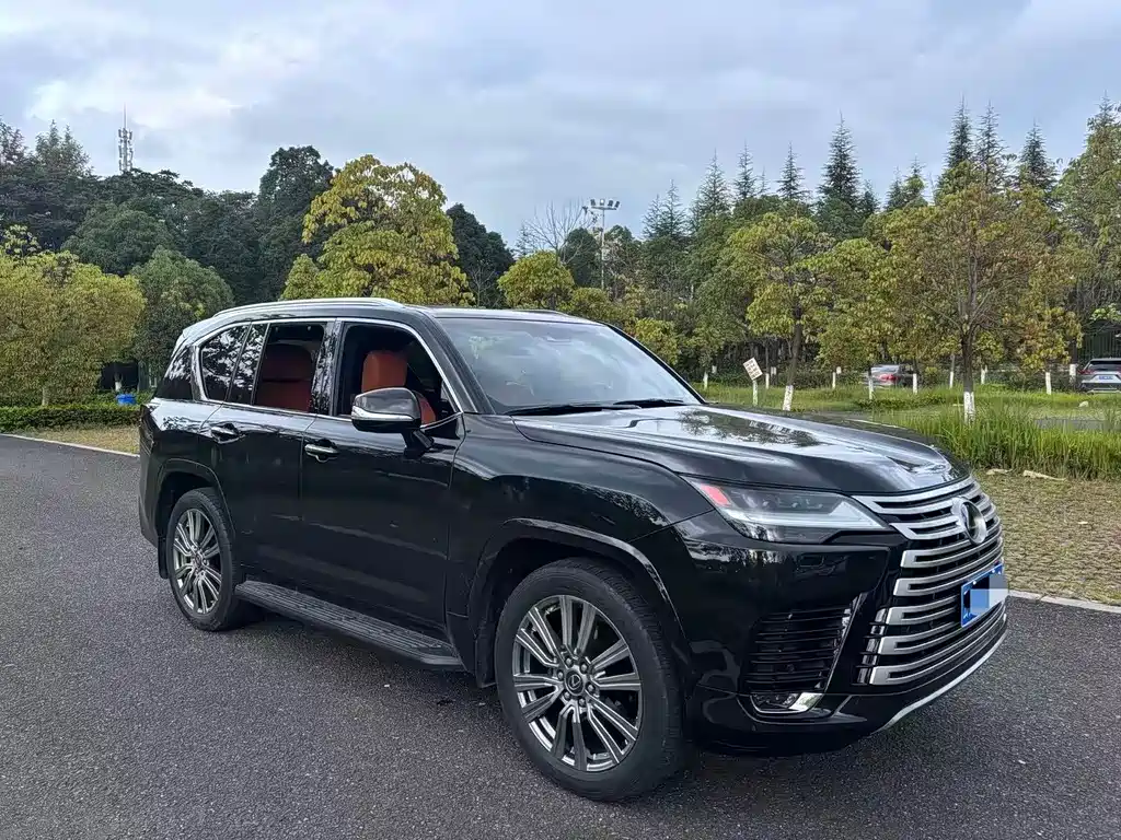 Lexus LX — фото 5