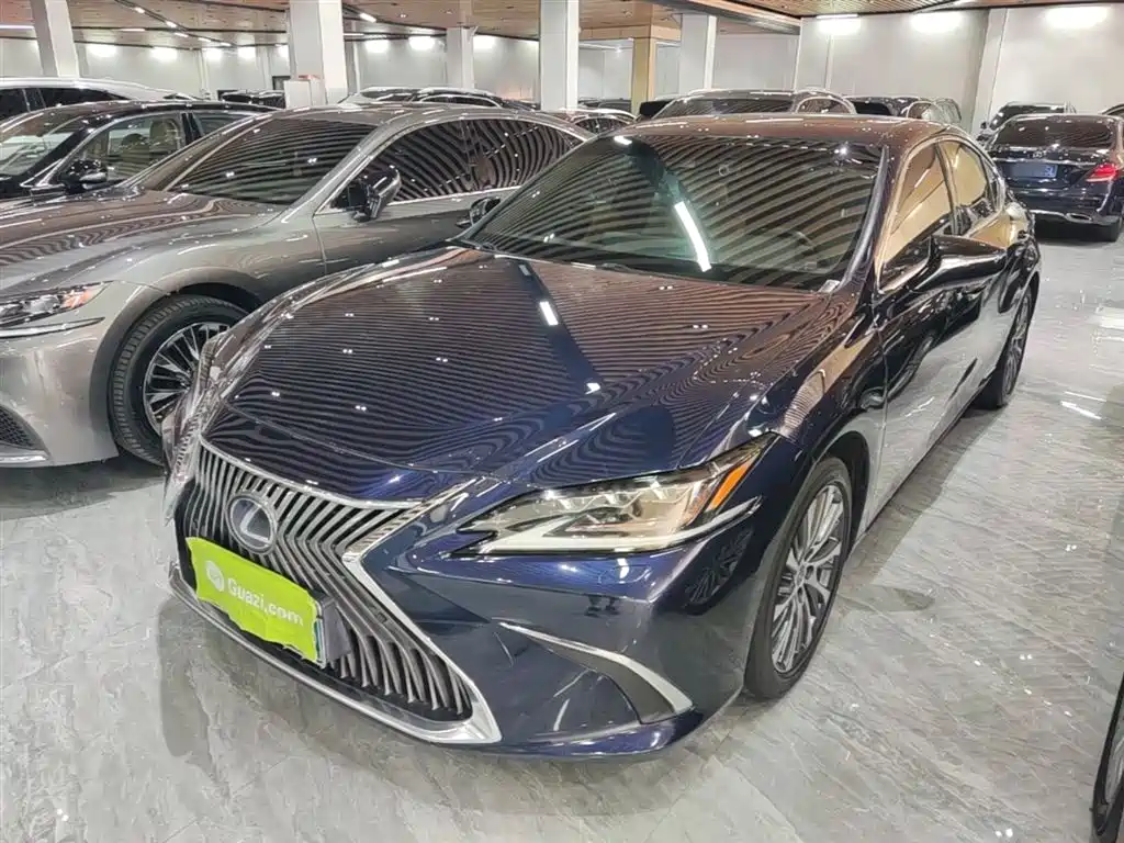 Lexus ES — фото 2