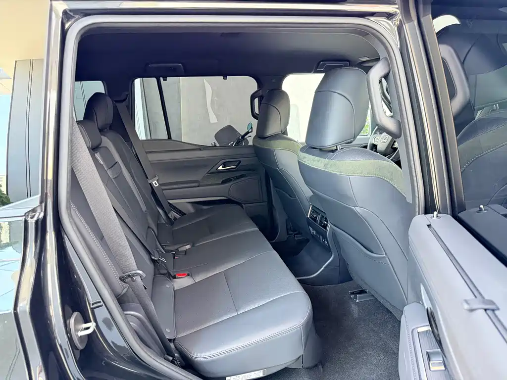 Lexus GX — фото 13