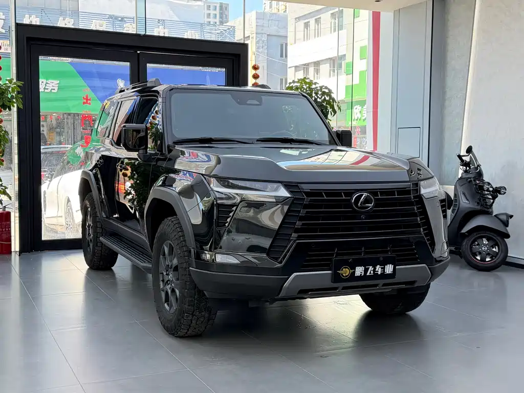 Lexus GX — фото 10