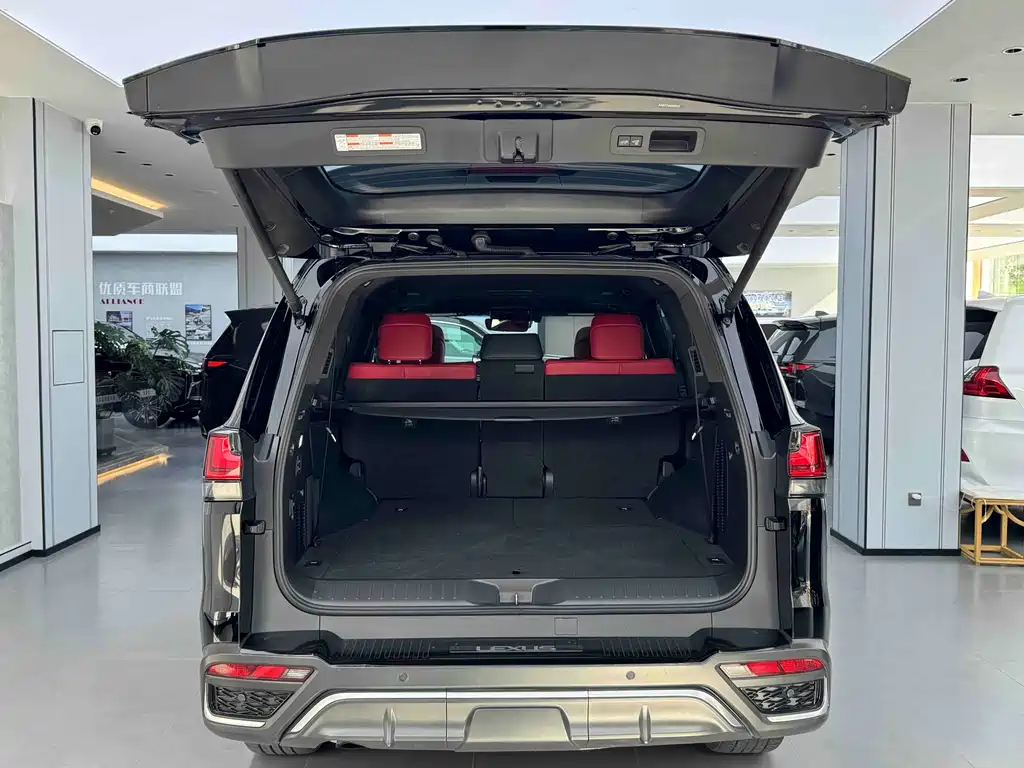 Lexus LX — фото 19