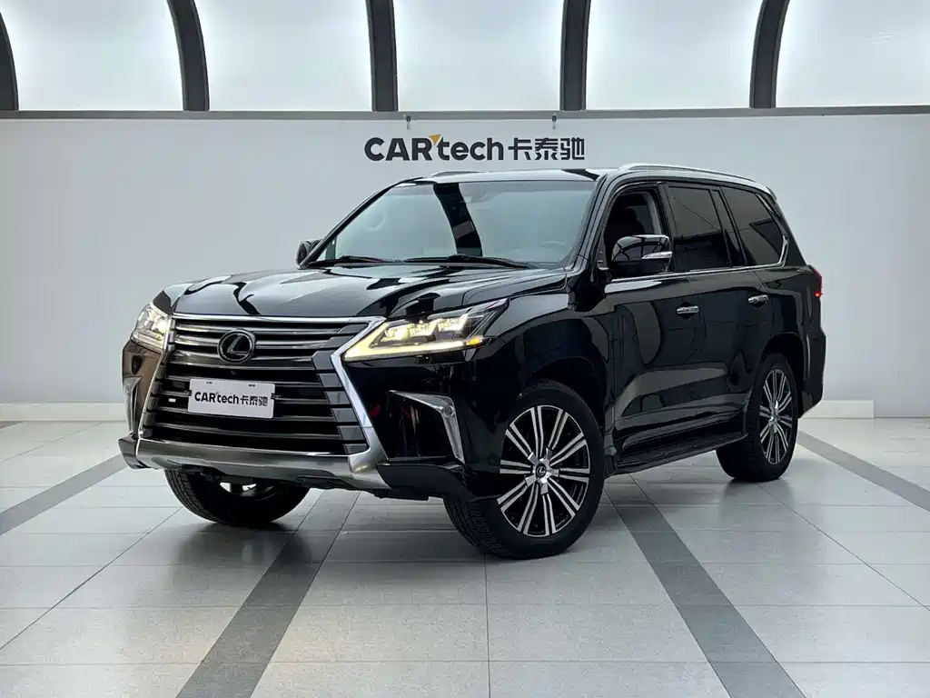 Lexus LX — фото 2