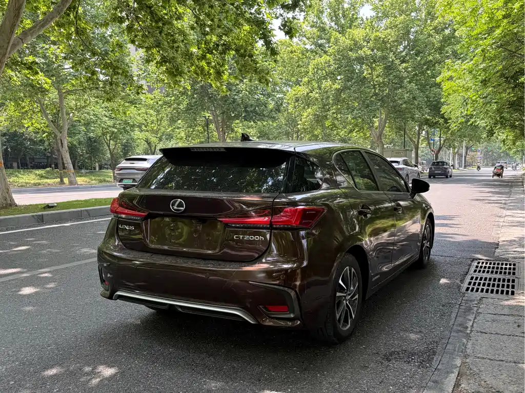 Lexus CT — фото 7