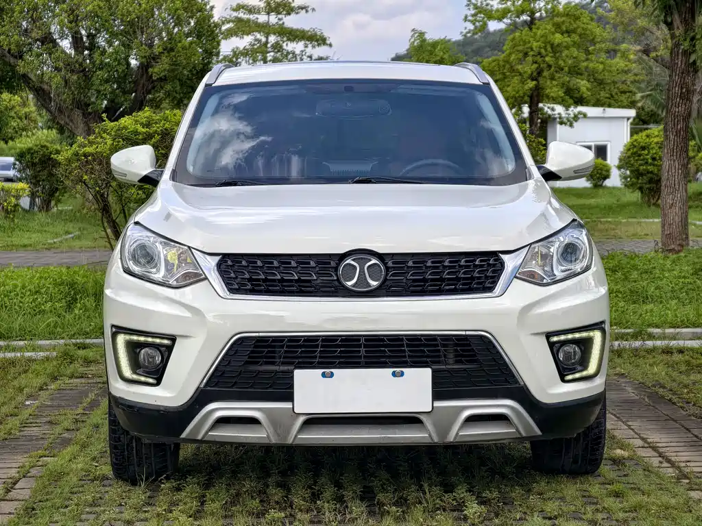 BAIC Senova X35 — фото 2