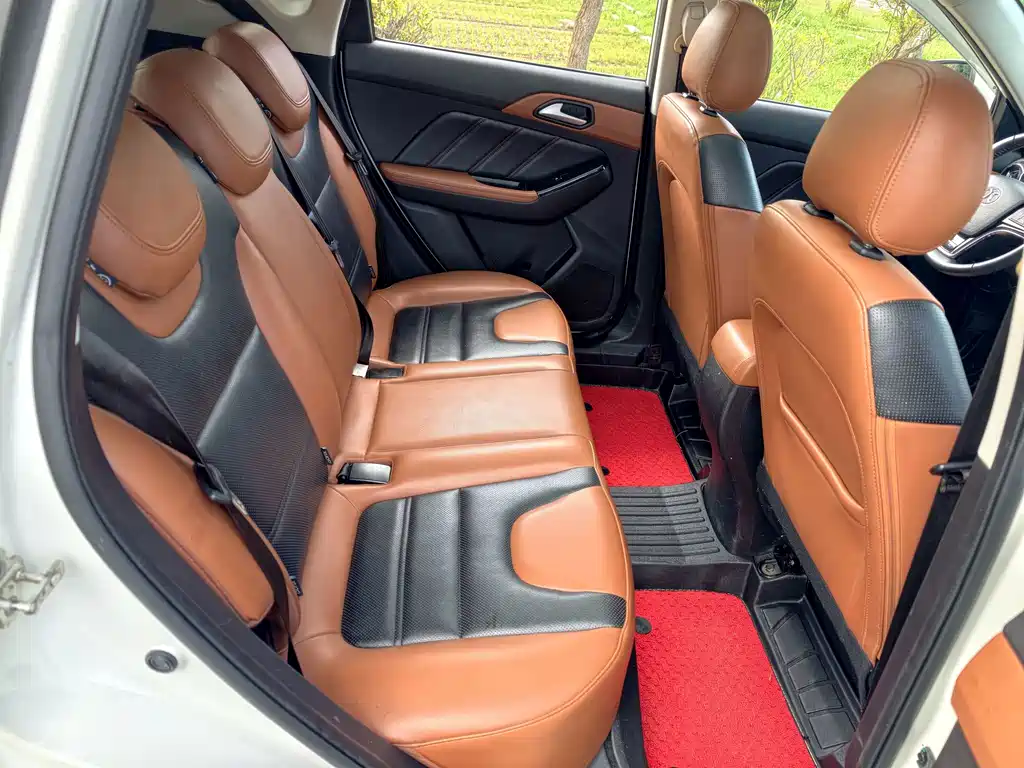 BAIC Senova X35 — фото 11