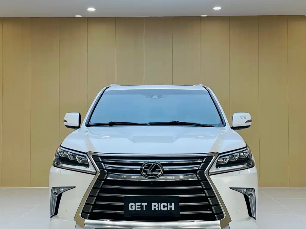 Lexus LX — фото 2
