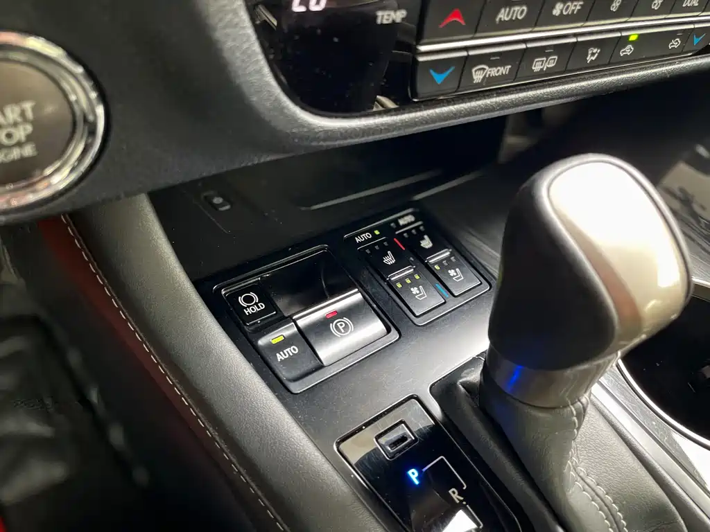 Lexus RX — фото 19
